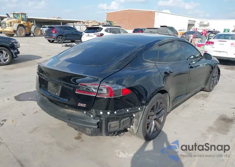 2021 Tesla Model S Plaid Tri Motor All-Wheel Drive from USA, damaged, VIN 5YJSA1E66MF431393
